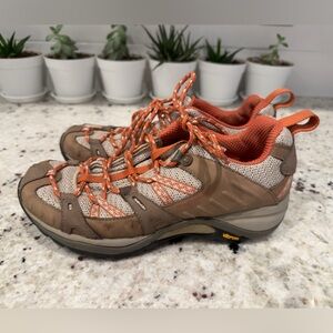 Merrell Siren Sport Hiking Shoes – Women’s 6.5 – Vibram Sole